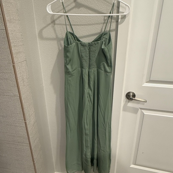 Abercrombie & Fitch Sage Green Midi Dress - Picture 3 of 3